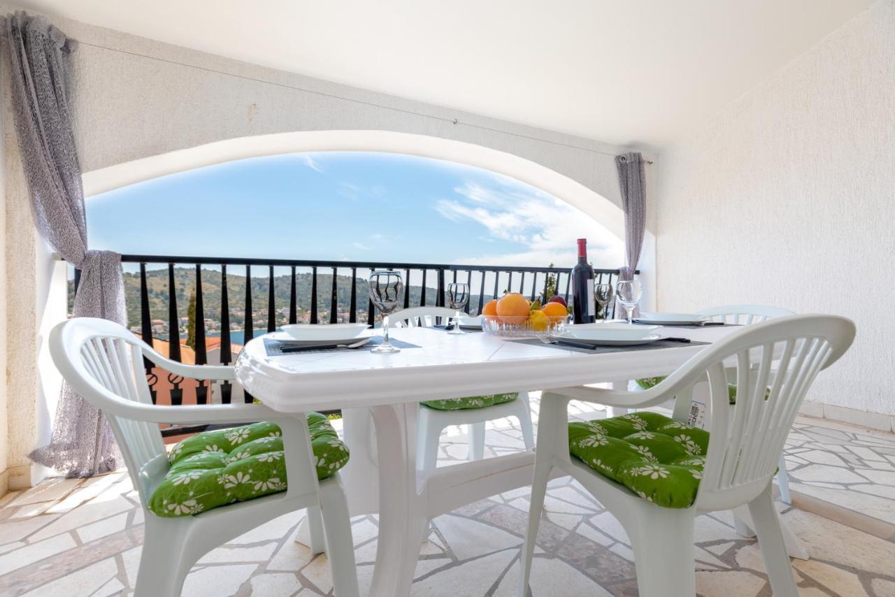 Apartments Villa Maja Rogoznica  Eksteriør bilde