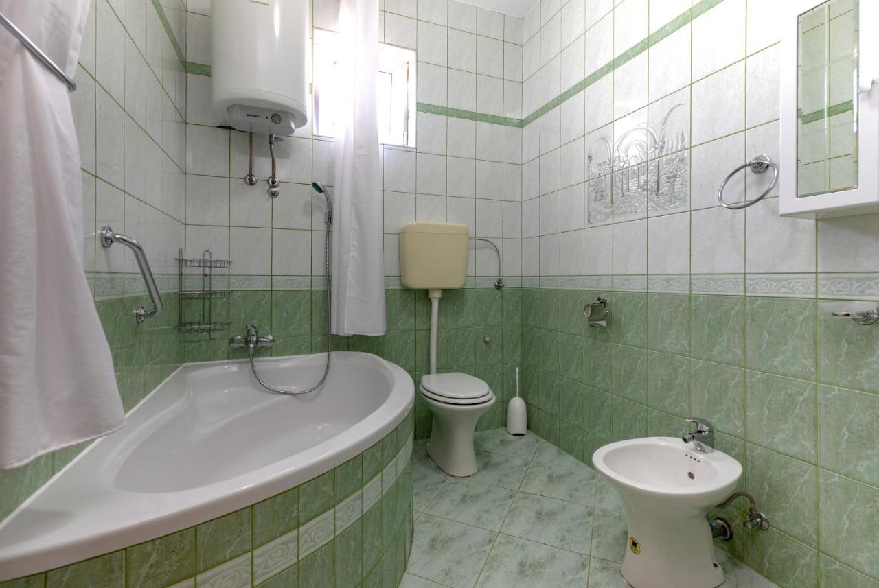 Apartments Villa Maja Rogoznica  Eksteriør bilde