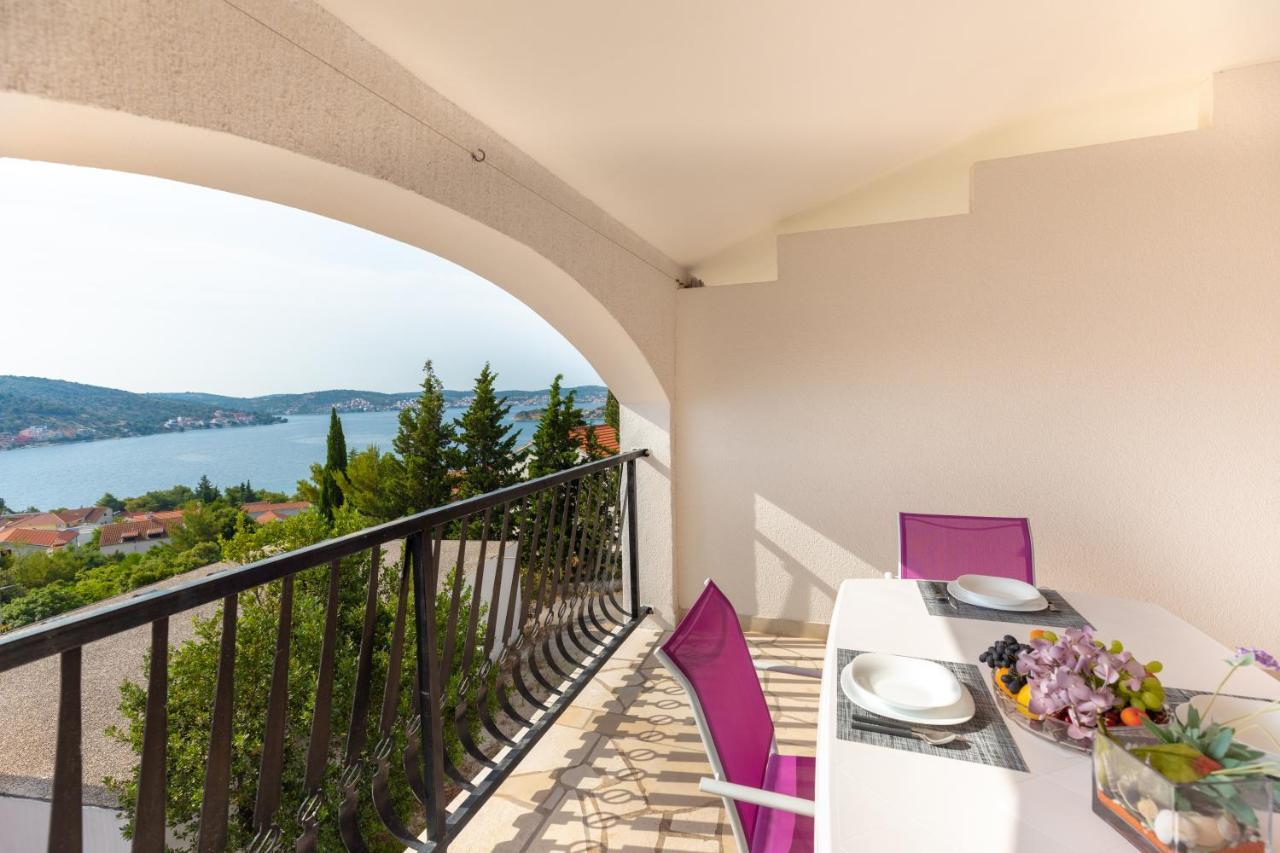 Apartments Villa Maja Rogoznica  Eksteriør bilde
