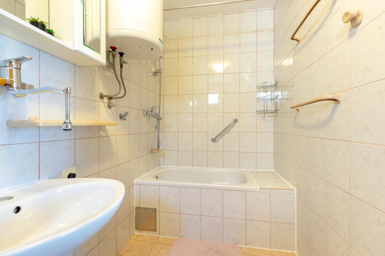 Apartments Villa Maja Rogoznica  Eksteriør bilde