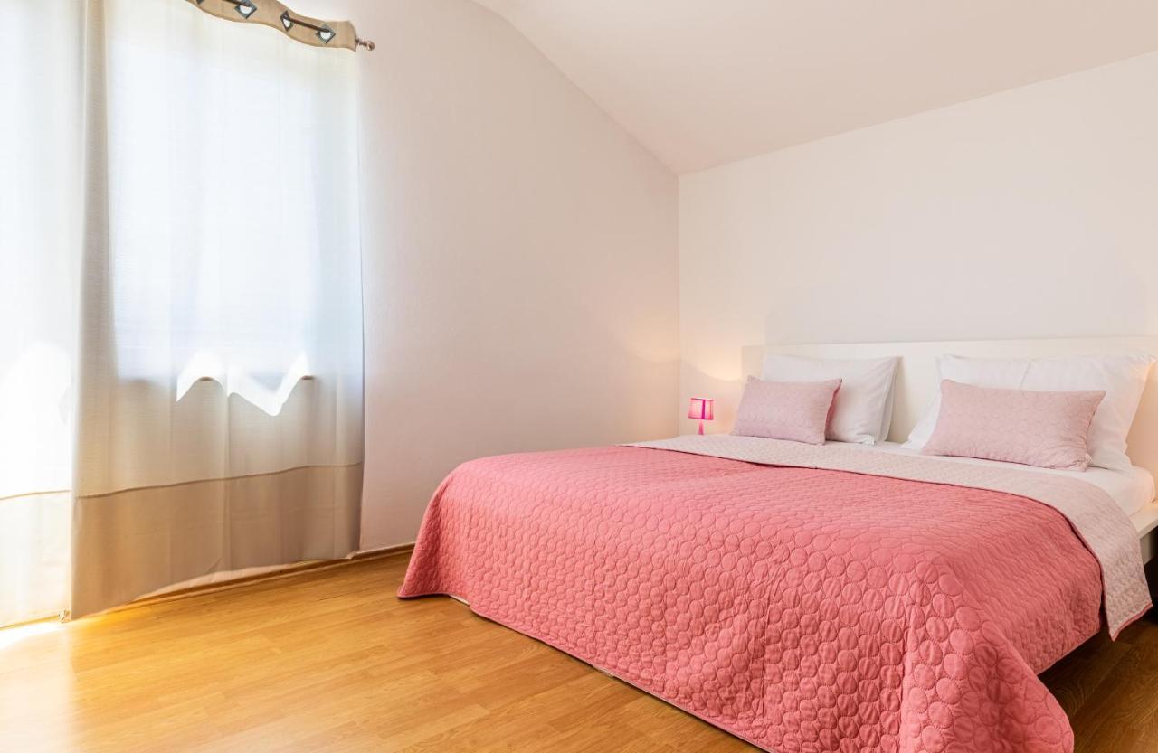Apartments Villa Maja Rogoznica  Eksteriør bilde